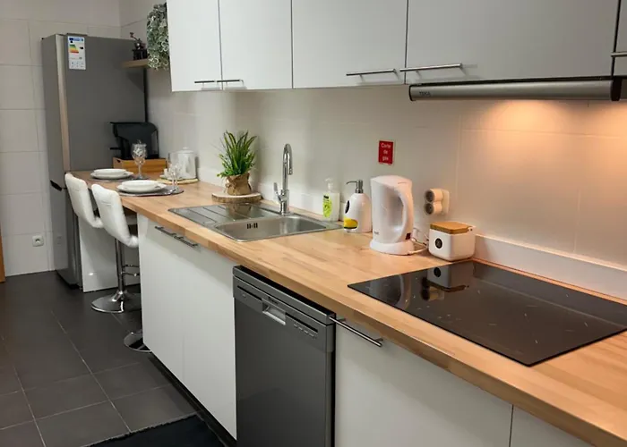 Lido View Holiday 公寓 *